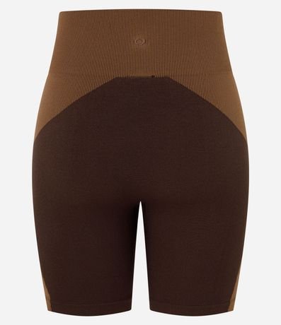 Bermuda Deportiva en Microfibra Seamless con Cintura Traspasado 7