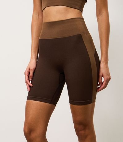 Bermuda Deportiva en Microfibra Seamless con Cintura Traspasado 2