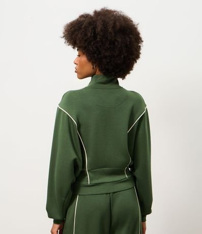 Campera Deportiva en Microfibra con Frisos Contrastantes 4