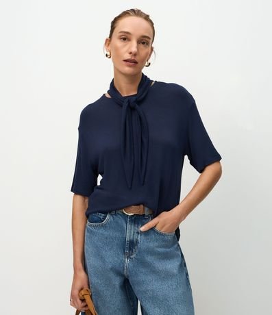 Blusa en Punto con Cuello Lazo