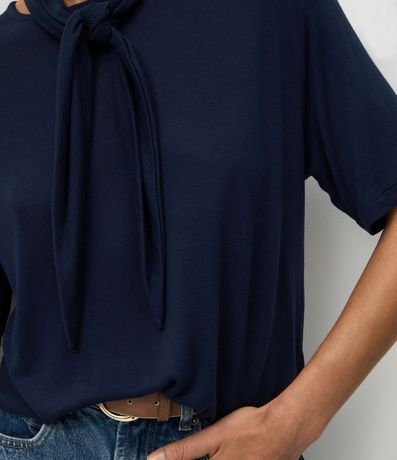 Blusa en Punto con Cuello Lazo 4