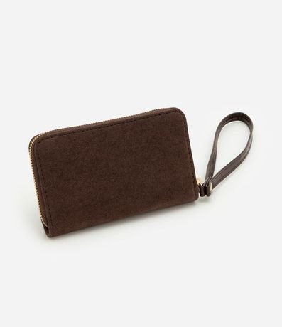 Billetera Pequeña en Gamuza con Correa de Mano 3