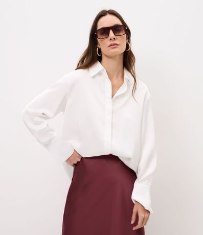 Camisa Satinada con Cuello Clásico