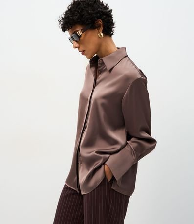 Camisa Satinada con Cuello Clásico