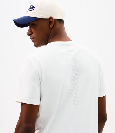 Remera Deportiva Dry en Poliamida con Laser Cut 3