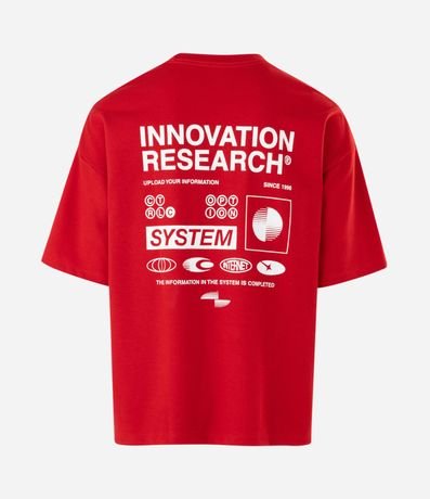 Remera de Algodón con Mangas Cortas y Lettering “Innovation Research” Oversized. 2