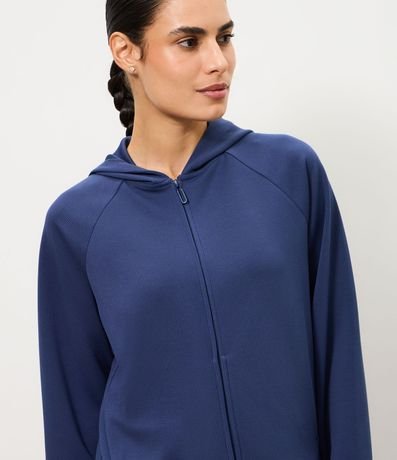 Campera Deportiva en Modal Canelado con Capucha 3
