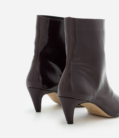 Bota Cano Mediano en PU con Punta Cuadrada 5