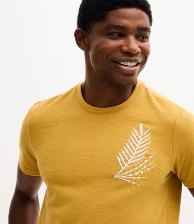 Remera Masculina Manga Larga con Bordado de Follajes 3