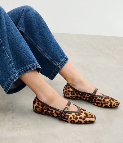 Zapatilla Mary Jane en Cuero con Estampa de Animal Print 2