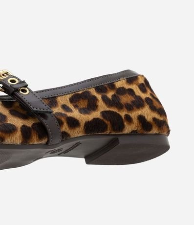 Zapatilla Mary Jane en Cuero con Estampa de Animal Print 4