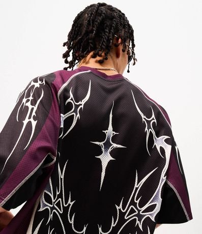 Remera Mesh Oversized con Estampa Tribal 3