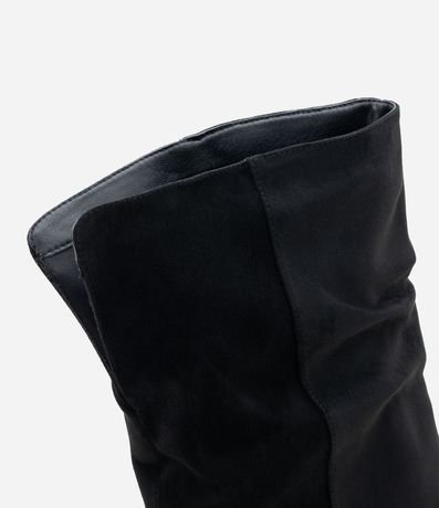 Bota Over The Knee en Gamuza con Caída Fruncida 3
