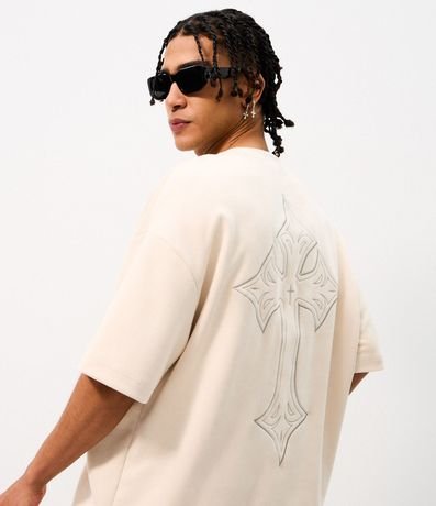 Remera Masculina Oversized Gamuza Cruz en la Espalda