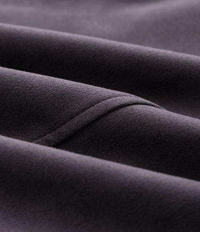 Campera con Detalles en Recorte y Bajo con Elástico 3