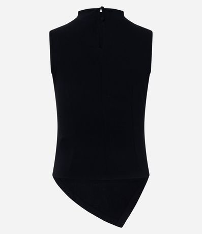 Blusa en Bengalina con Cuello y Ruedo Asimétrico 6