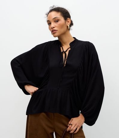 Blusa en Viscosa con Manga Murciélago y Lazo en el Escote
