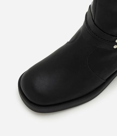 Bota Biker Boot en PU con Detalle en Metal en el Lateral 4