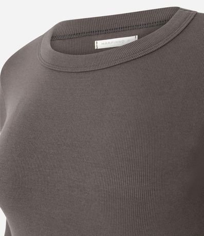 Blusa Básica Acanalada en Rib con Cuello Redondo 6
