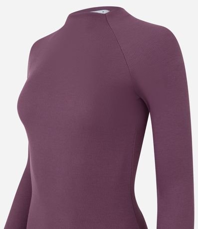 Blusa Básica en Viscosa con Cuello Alto y Sisa Raglán 3