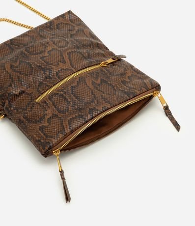 Cartera Femenina Mediana con Textura Animal print y Asa de Cadena 4