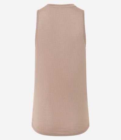 Musculosa Deportiva en Microfibra Texturizada y Ruedo Redondeado 3