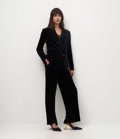 Blazer en Terciopelo con Escote Traspasado 4