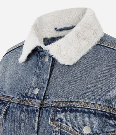 Campera Trucker en Jeans con Cuello Sherpa 6