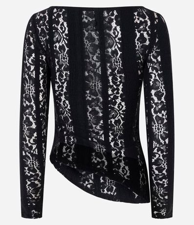 Blusa Asimétrica Manga Larga en Encaje con Fruncido Lateral 7