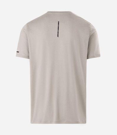Remera Deportiva con Etiqueta en la Barra y Manga Corta 2