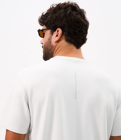 Remera Comfort Deportiva en Tech Fleece con Tecnologia Dry 3