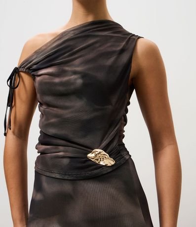 Broche Metalizado con Diseño Orgánico