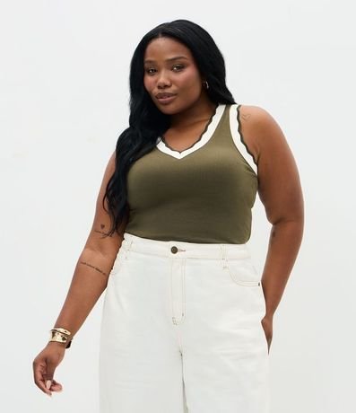 Blusa Musculosa en Ribana con Cuello V en Retilínea Curve & Plus Size 2