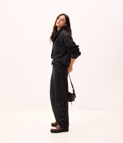 Pantalón Baggy en Jeans con Recortes de Estrellas y Cintura Mediana
