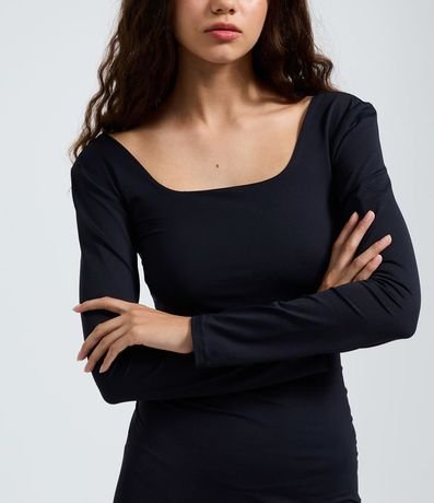 Vestido Midi en Microfibra con Escote Cuadrado y Manga Larga 3