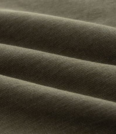 Bermuda en Sarga Texturizada con Cintura Elástica 8