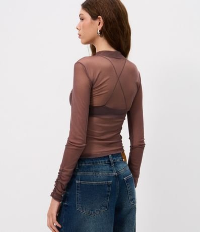 Blusa en Tule con Cuello Alto y Fruncidos 4