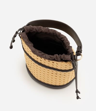 Cartera Bucket Mediana con Asa Larga Transversal 4