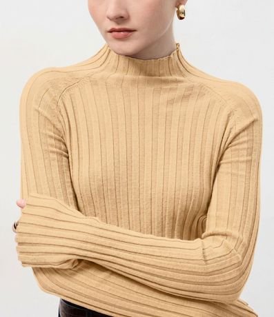 Blusa en Punto con Cuello Alto y Manga Larga 2