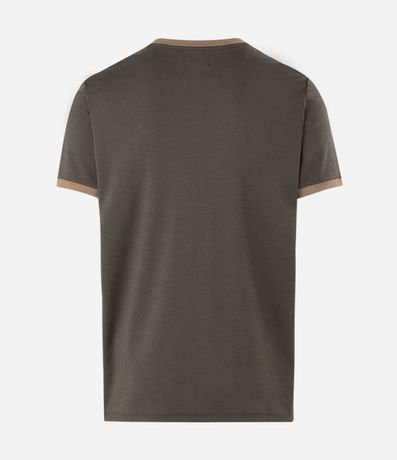 Remera Manga Corta con Cuello Contrastante 5