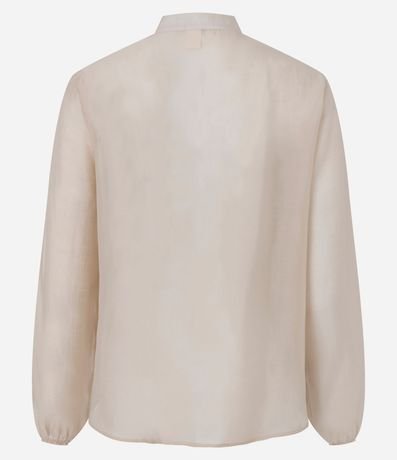 Blusa Amplia en Organza con Escote en V y Volados 7