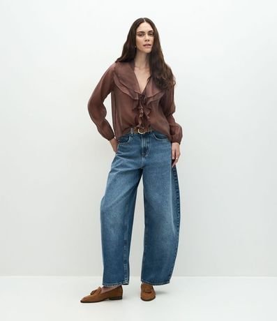 Blusa Amplia en Organza con Escote en V y Volados 2