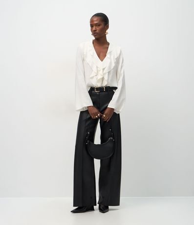 Blusa en Viscosa con Volados en el Escote 2