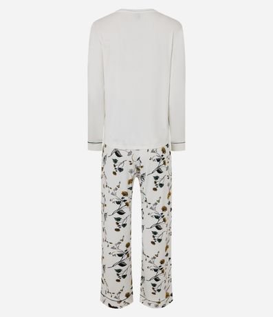Pijama Largo en Viscolycra con Bies Contrastante y Estampa Floral 5