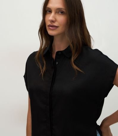 Blusa en Viscolino con Cuello y Sin Sisa 3