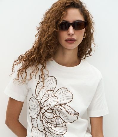 Blusa en Algodón con Bordado de Flor 6