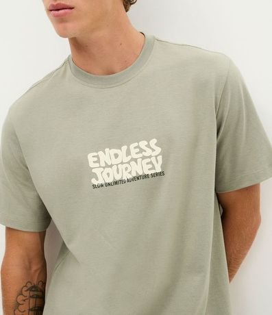 Remera Comfort Manga Corta en Algodón con Lettering Endless Journey 3