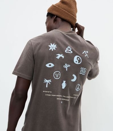 Remera Masculina Comfort en Algodón con Estampas Étnicas 4