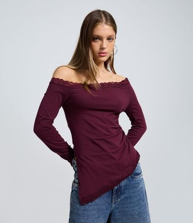 Blusa en Algodón con Escote y Ruedo de Encajes
