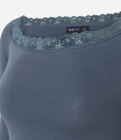 Blusa en Algodón con Escote y Ruedo de Encajes 6